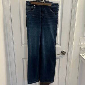 KUT women’s jeans sz 8 in very good condition